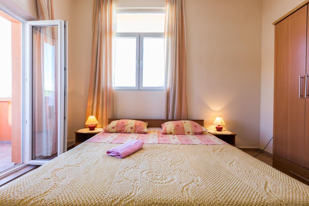 Apartments Angelina Sukošan Esterno foto