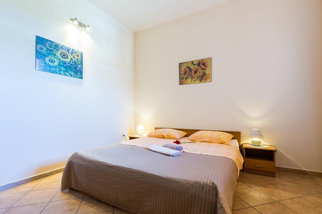 Apartments Angelina Sukošan Esterno foto