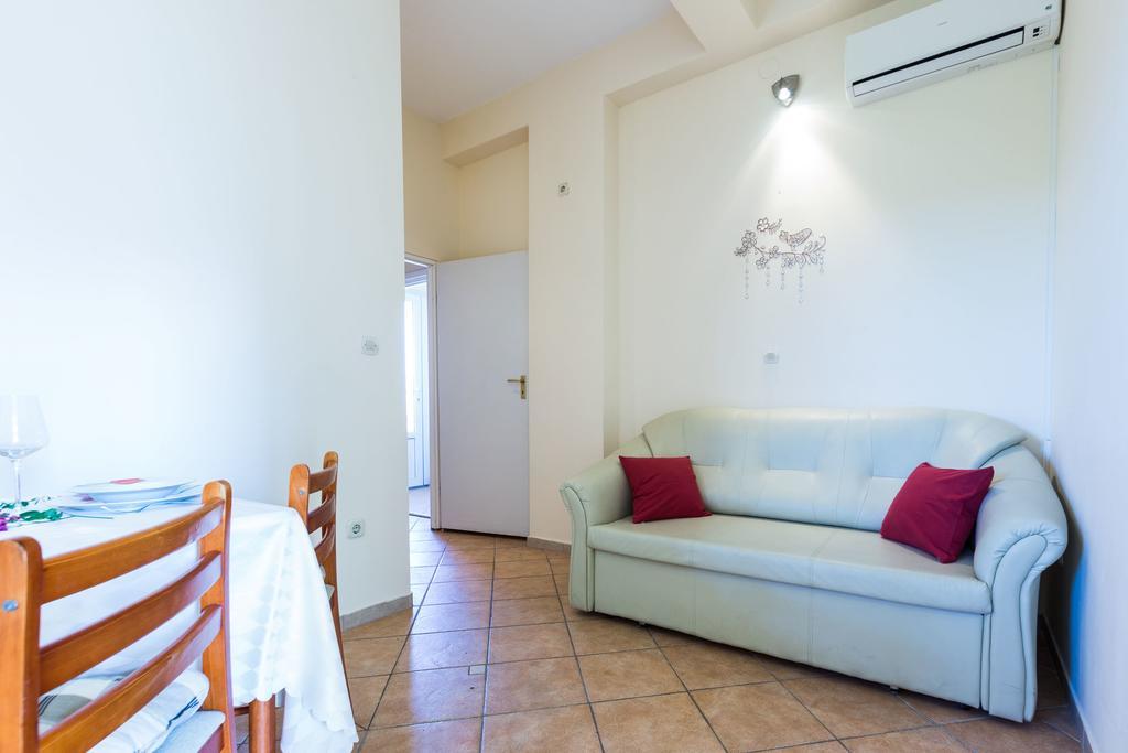 Apartments Angelina Sukošan Esterno foto